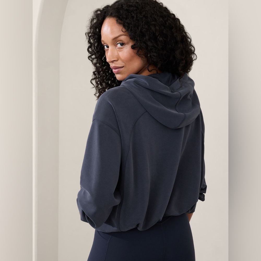ATHLETA “Seasoft Bubble Hem Hoodie” Sweater Pullover Top Women’s Small - Picture 3 of 8